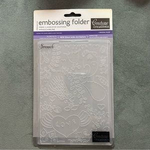 Couture Creations 5x7 SMOOCH Embossing Folder